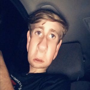 Meet your Posher, Jaron